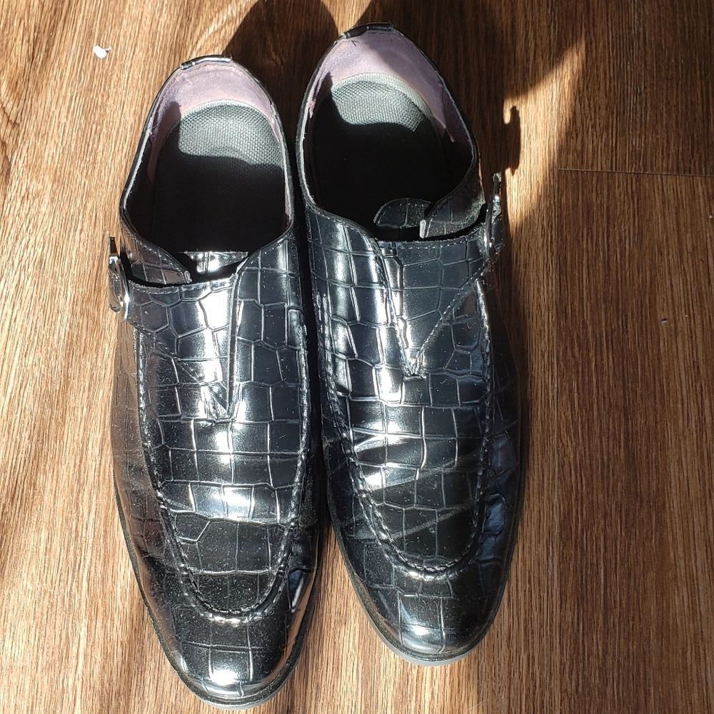 Mens dress shoes
